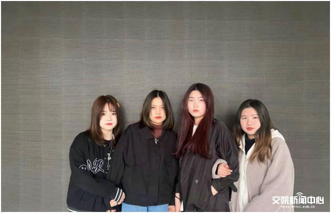 创新创业团队4朵“金花”