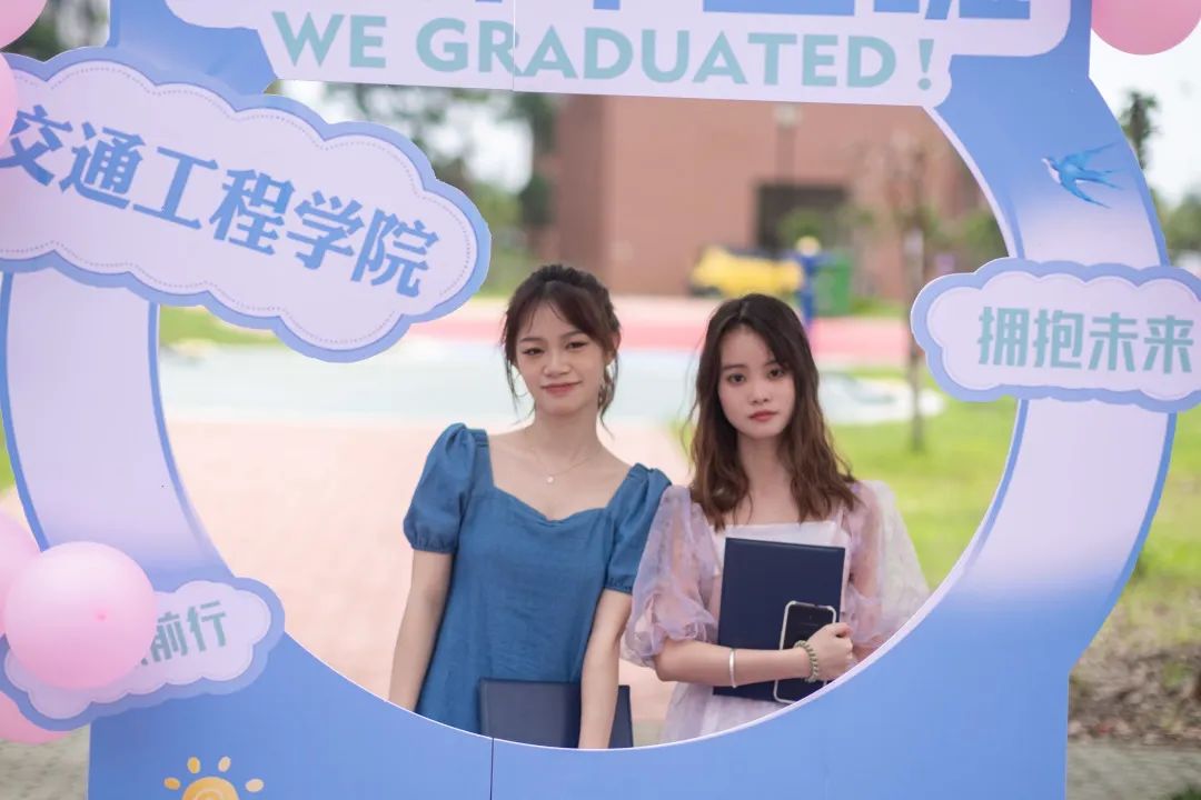 武汉交通职业学院2022毕业典礼：掌声欢送你们奔赴下一场山海…